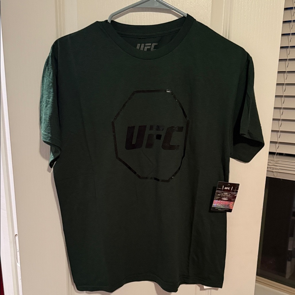 UFC Men's Dark Green Short Sleeve Tee